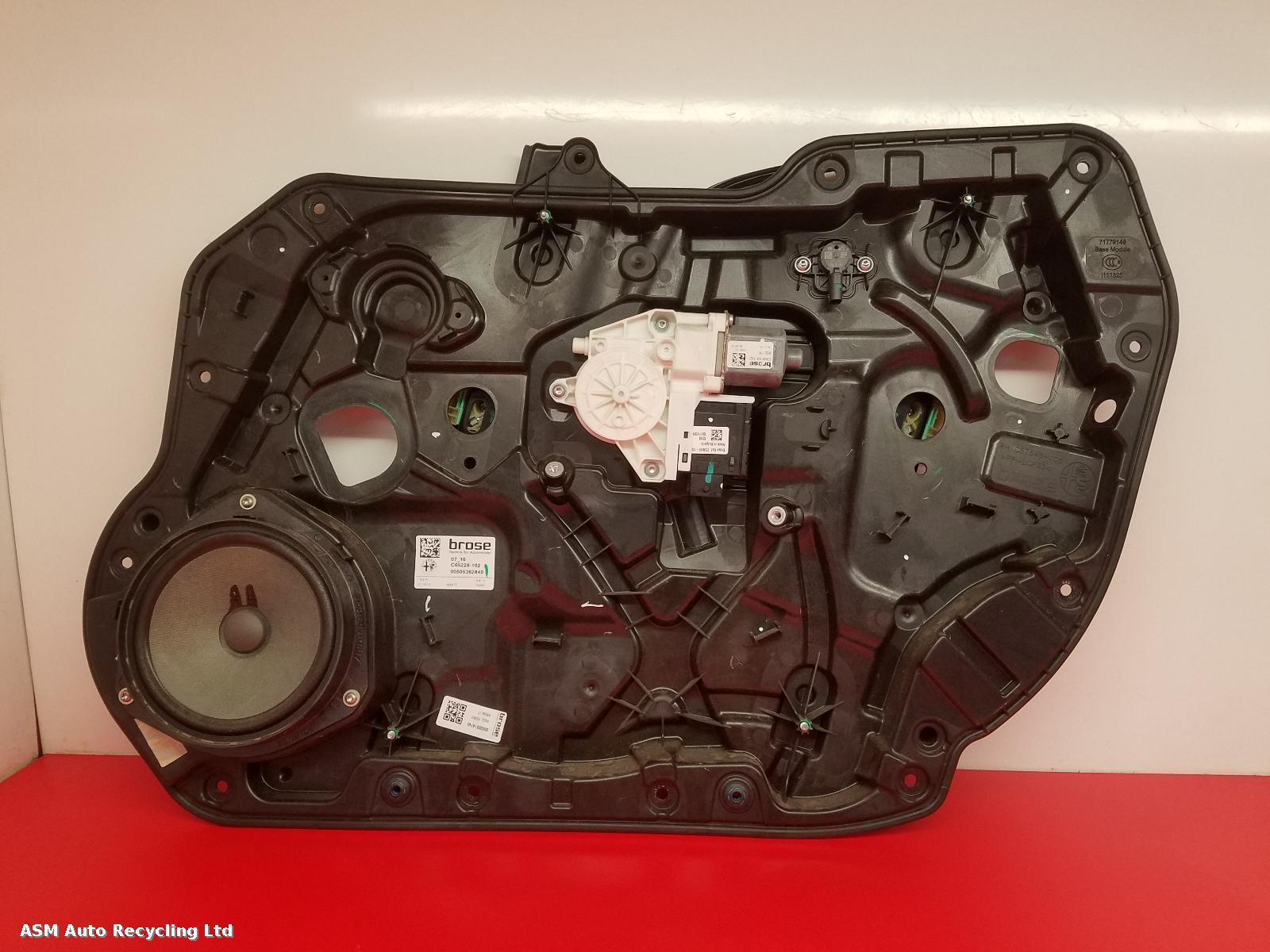 View Auto part RF Window Regulator Alfa Romeo Giulia 2017