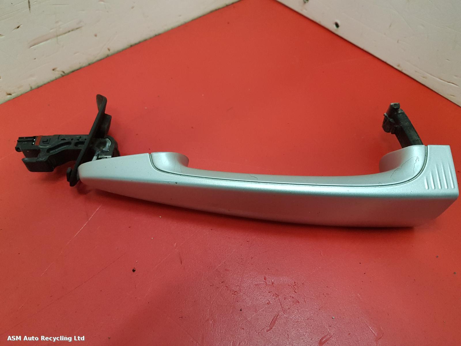 View Auto part Door Handle Bmw 3 Series 2007