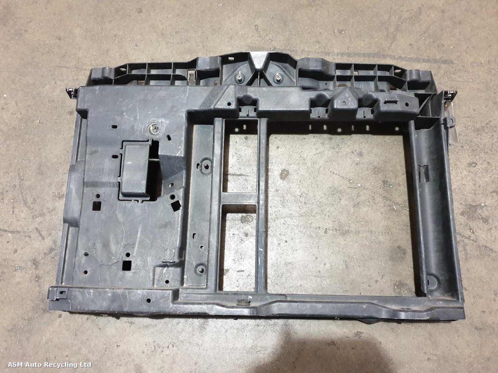 View Auto part Front Panel Peugeot 207 2008
