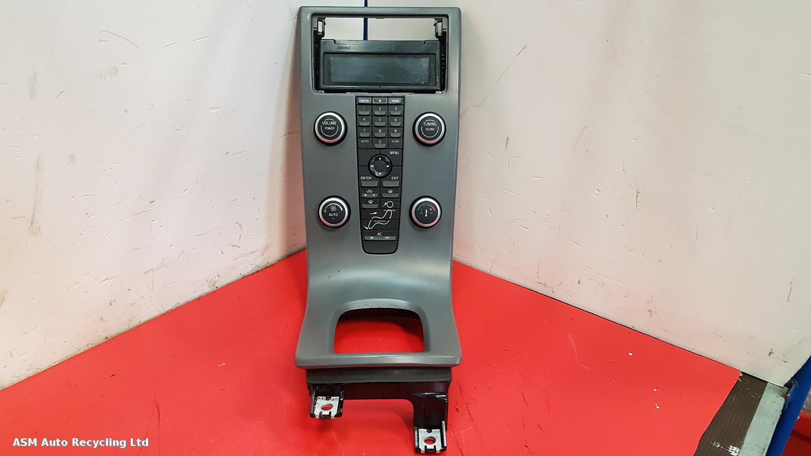 View Auto part A/V Equipment Volvo S40 2008