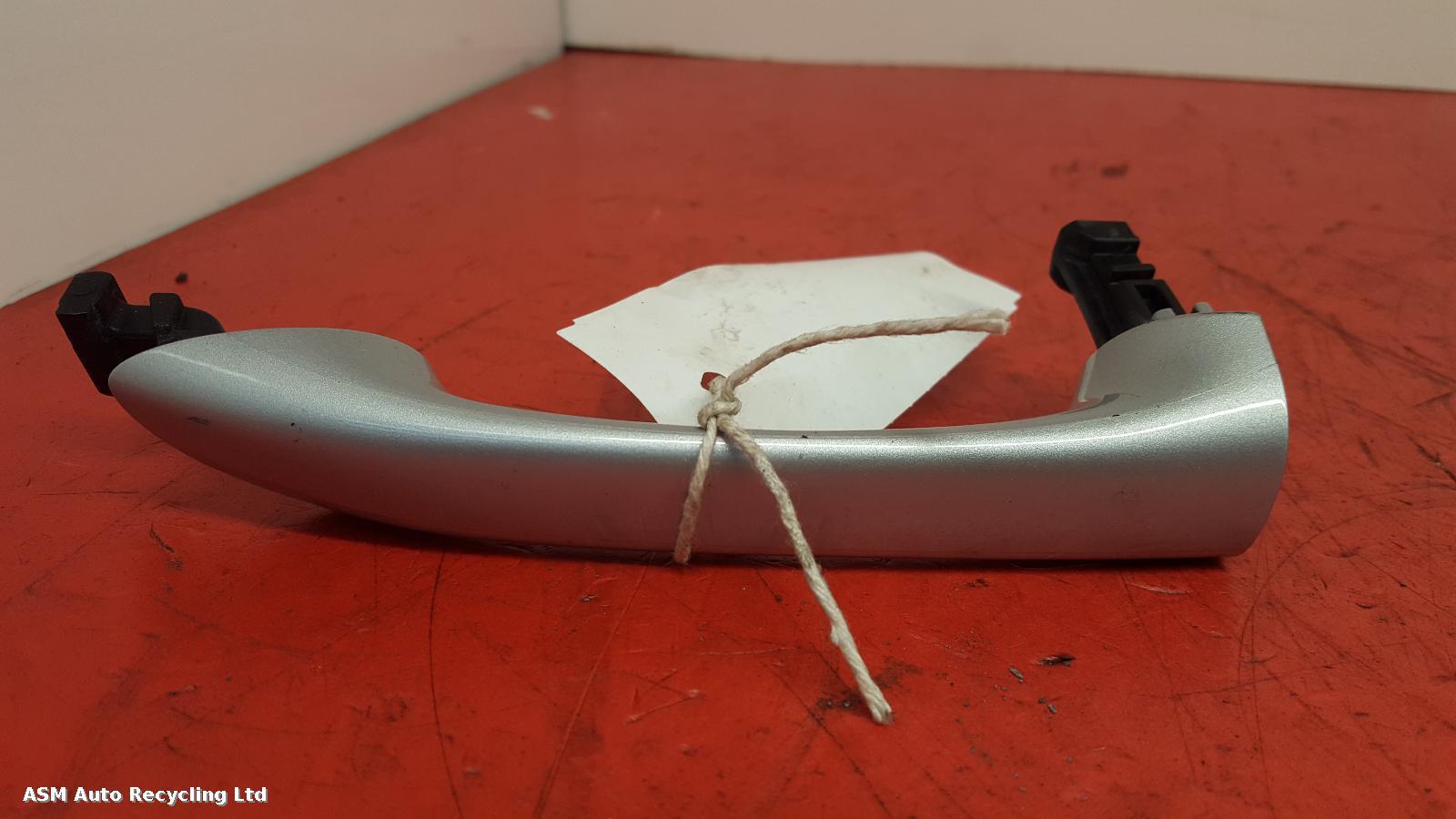 View Auto part Door Handle Mercedes B Class 2009