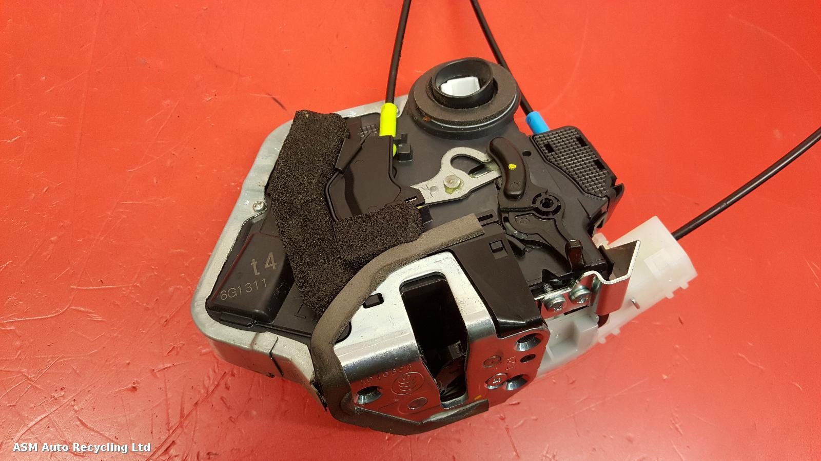 View Auto part Door Lock Assembly Toyota C-hr 2017