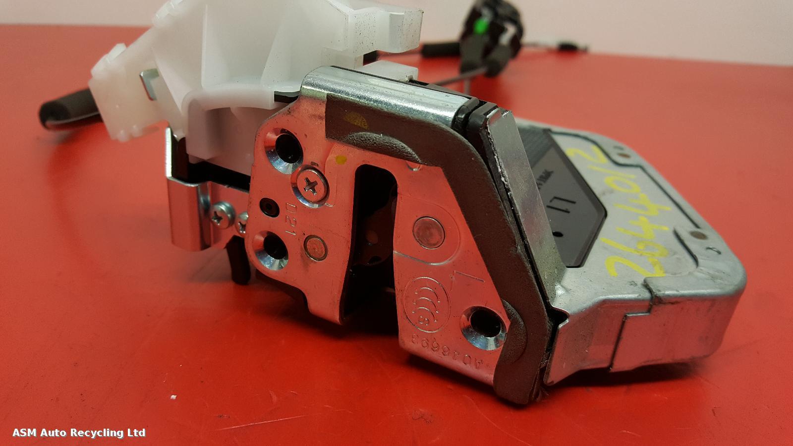 View Auto part Door Lock Assembly Toyota C-hr 2017