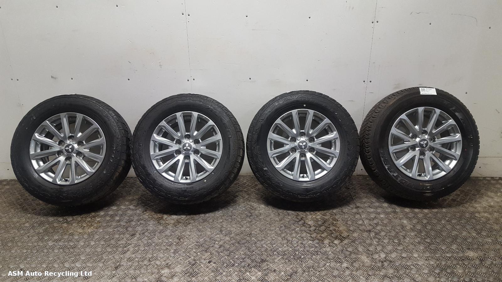 View Auto part Wheel Set Mitsubishi L200 2016