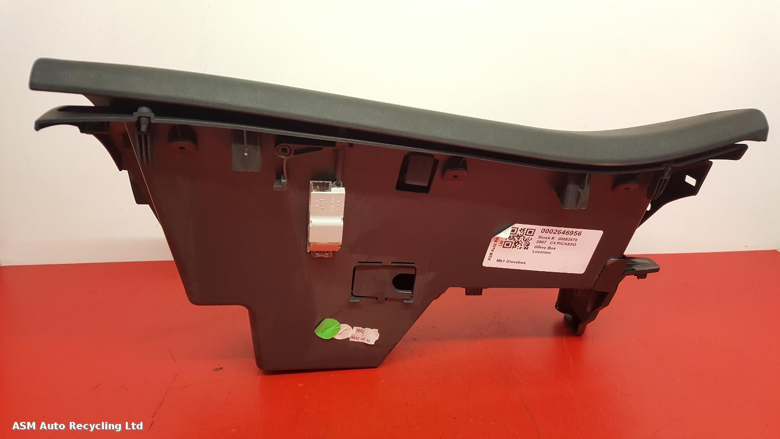 View Auto part Glove Box Citroen C4 Picasso 2007