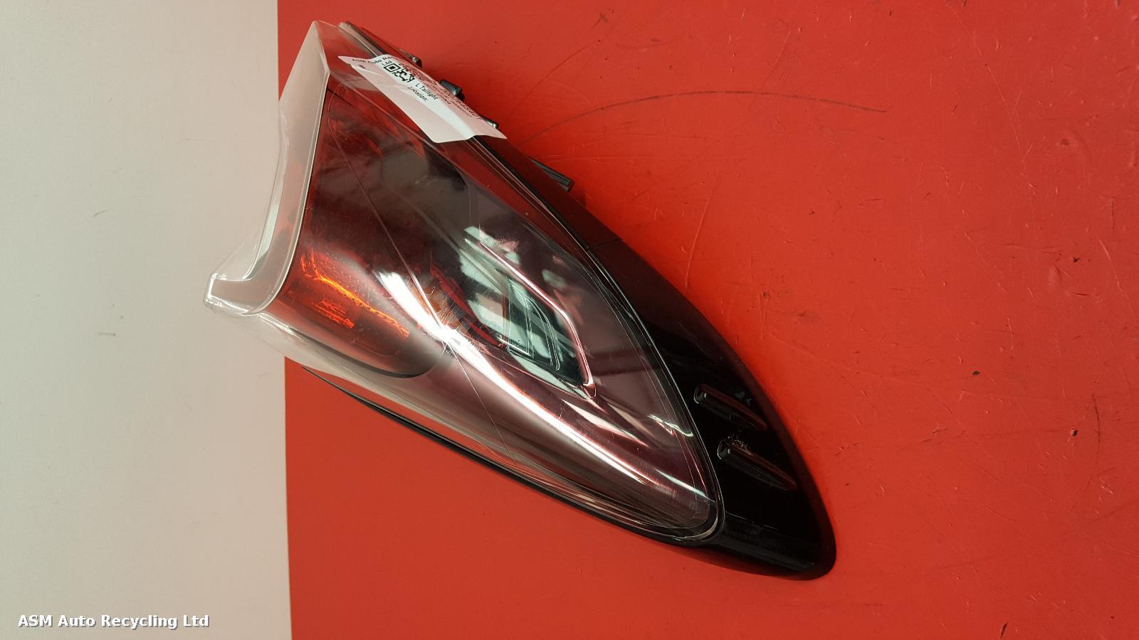 View Auto part L Taillight Toyota C-hr 2018