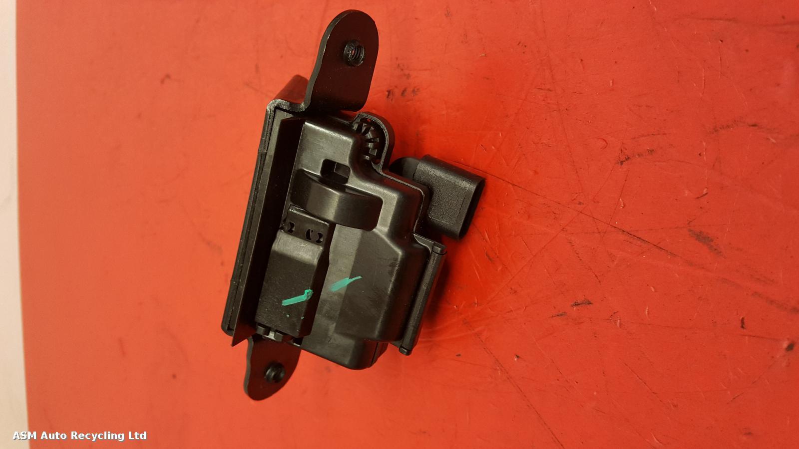 View Auto part Central Locking Solenoid Fiat Tipo 2017