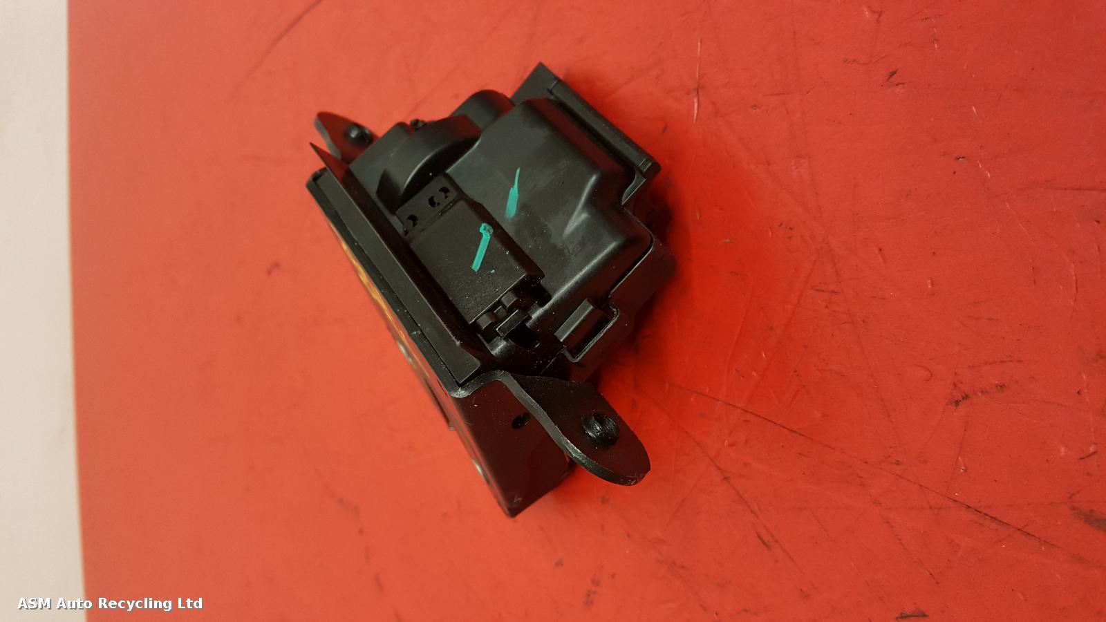 View Auto part Central Locking Solenoid Fiat Tipo 2017