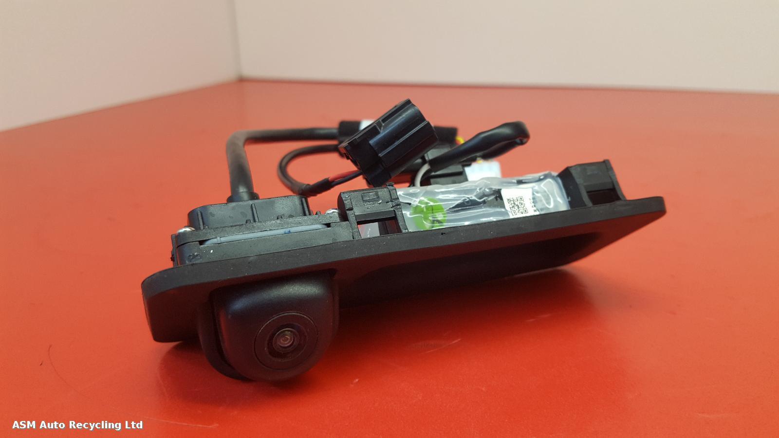 View Auto part Tailgate Handle Hyundai I20 2018