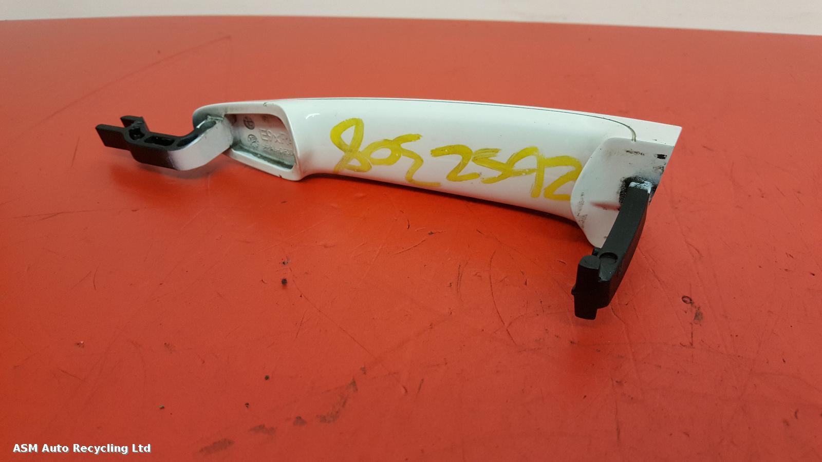 View Auto part Door Handle Bmw 1 Series 2016