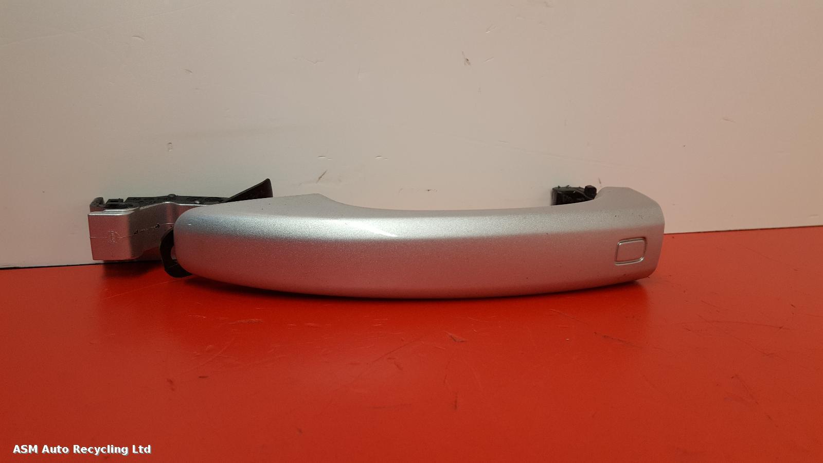 View Auto part Door Handle Audi A4 2010