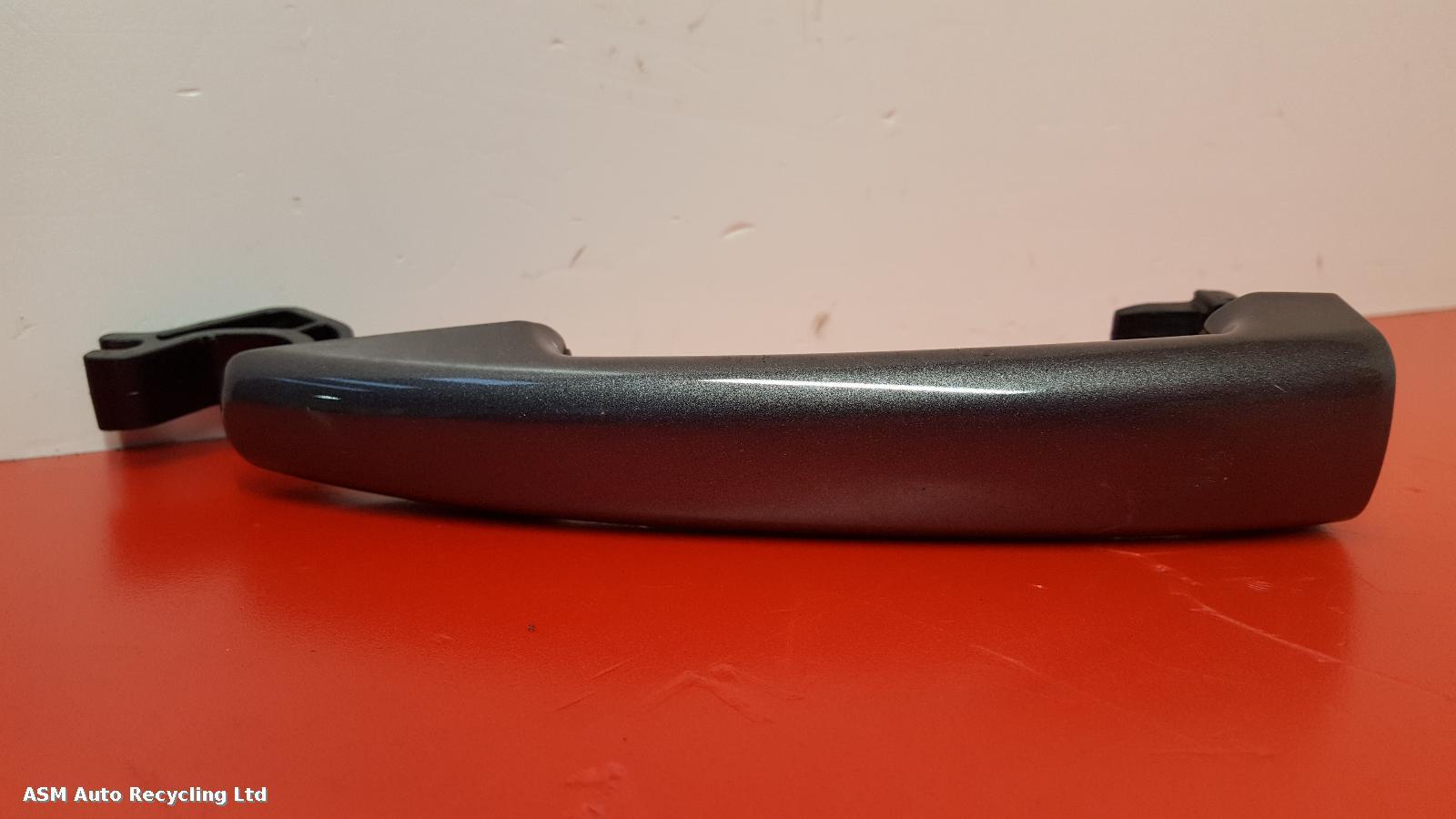 View Auto part Door Handle Peugeot 208 2018