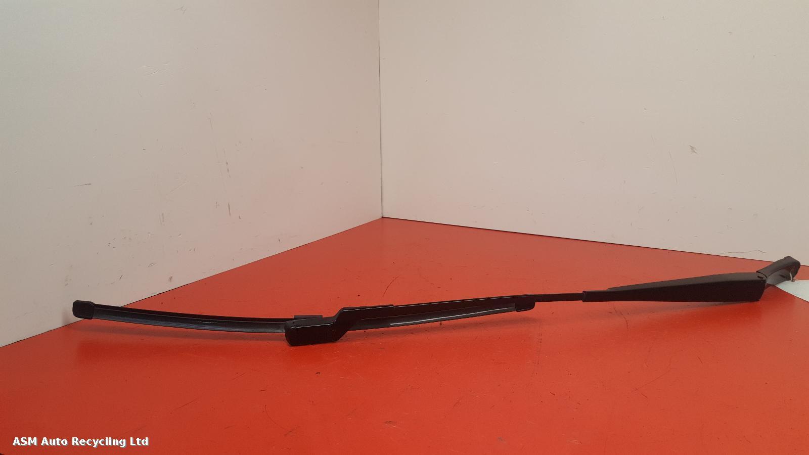 View Auto part Wiper Arm Volkswagen Passat 2006