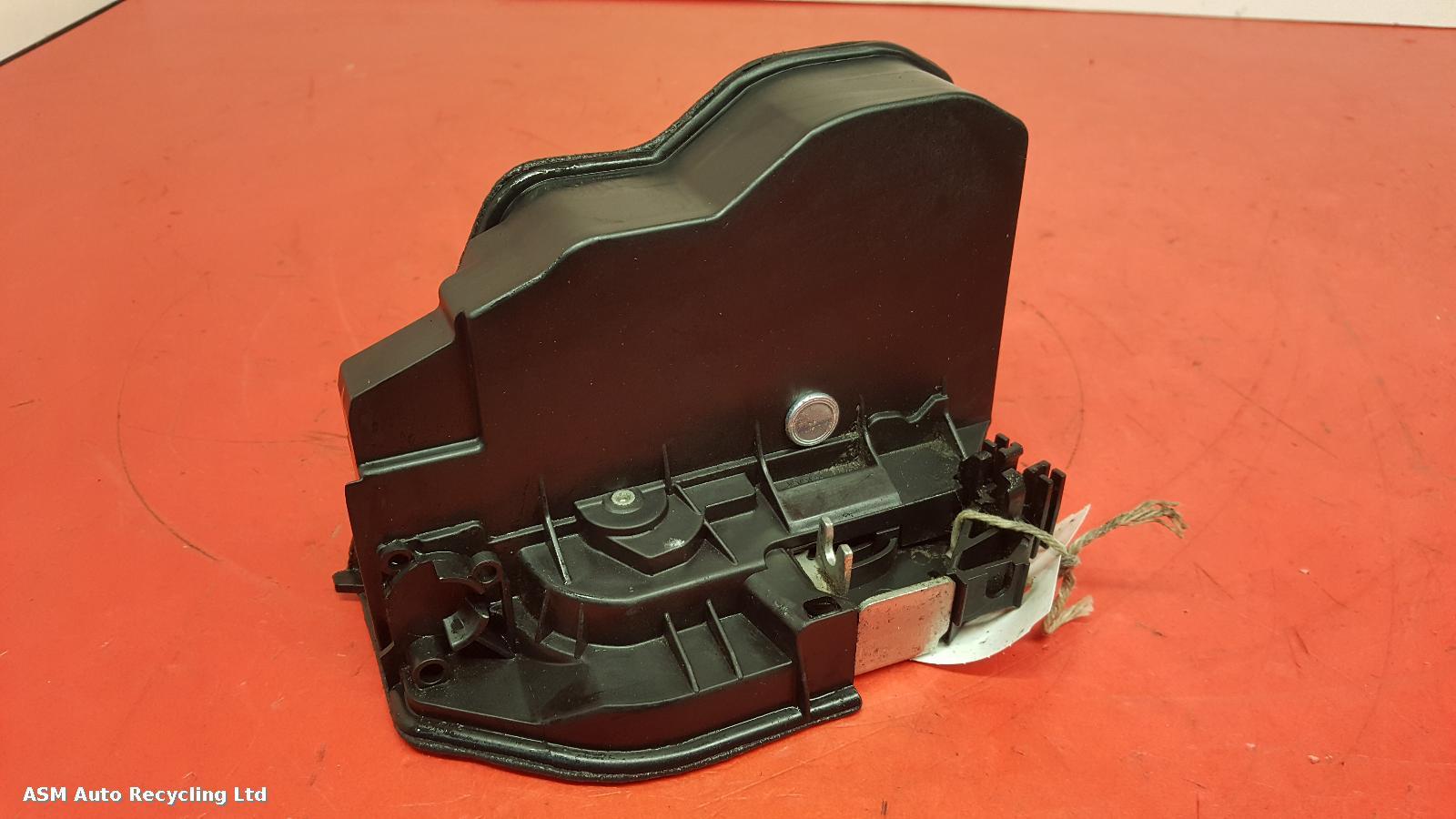 View Auto part Door Lock Assembly Bmw 5 Series 2007