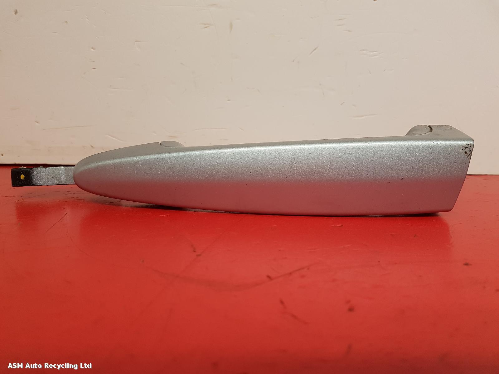 View Auto part Door Handle Bmw 4 Series 2016