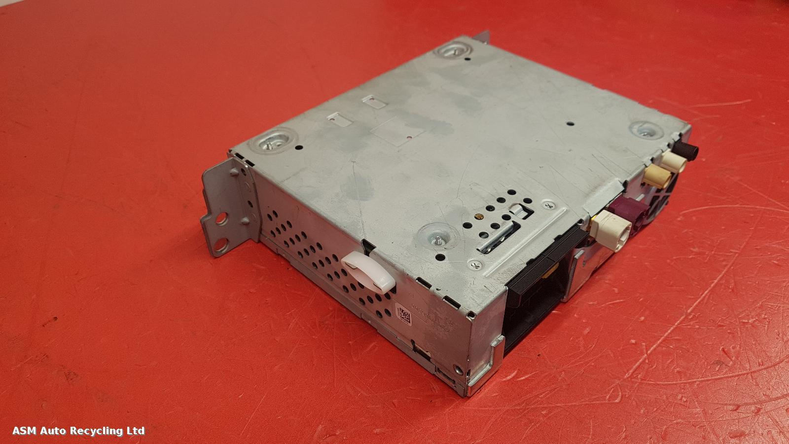 View Auto part CD Changer Bmw 1 Series 2012
