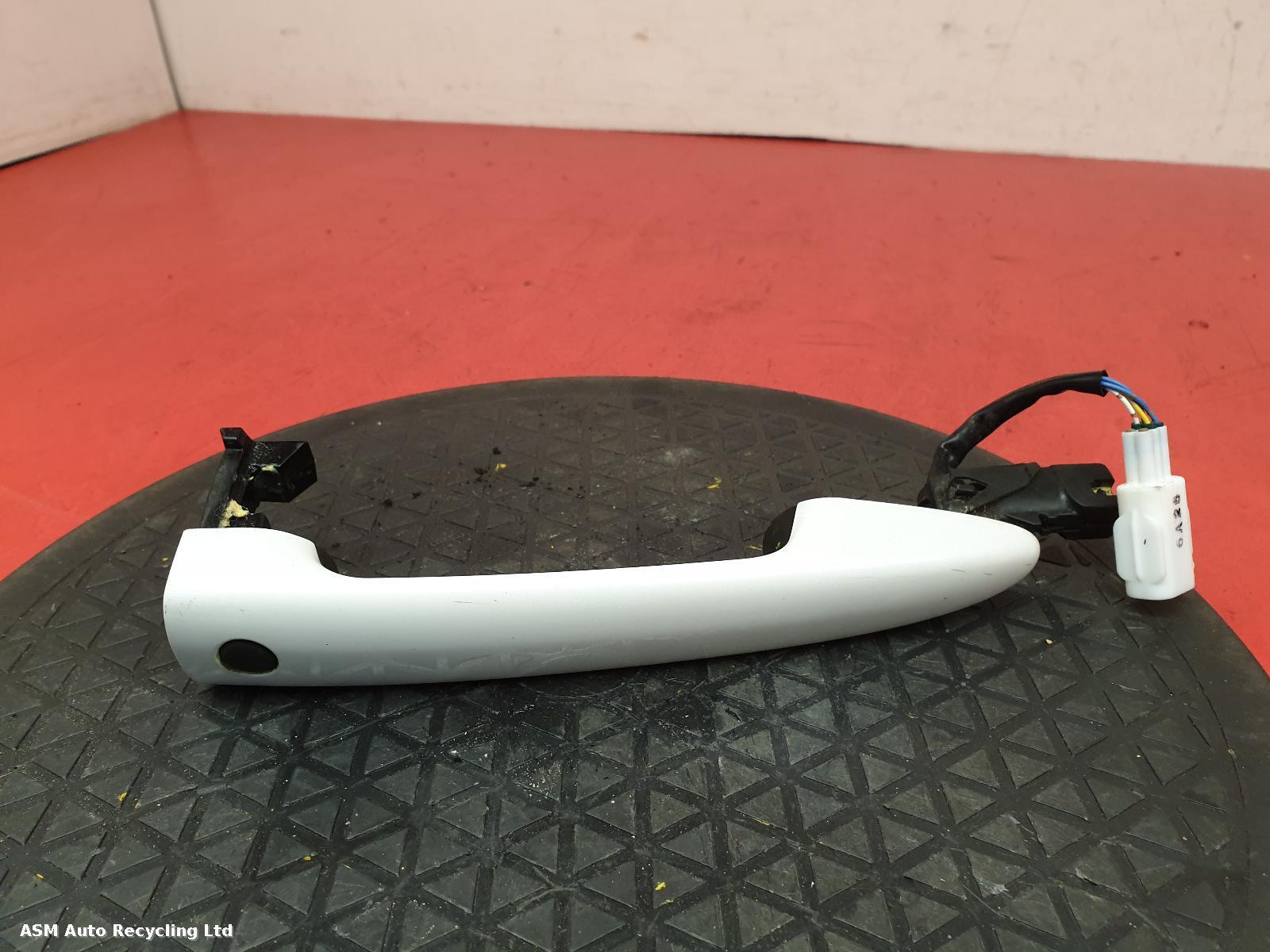 View Auto part Door Handle Mazda 2  2016