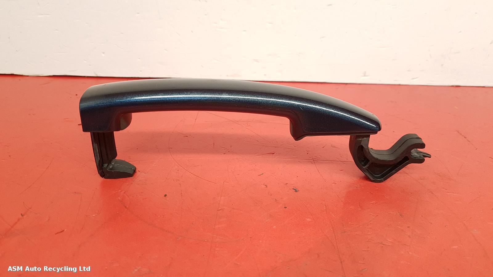 View Auto part Door Handle Peugeot 5008 2013