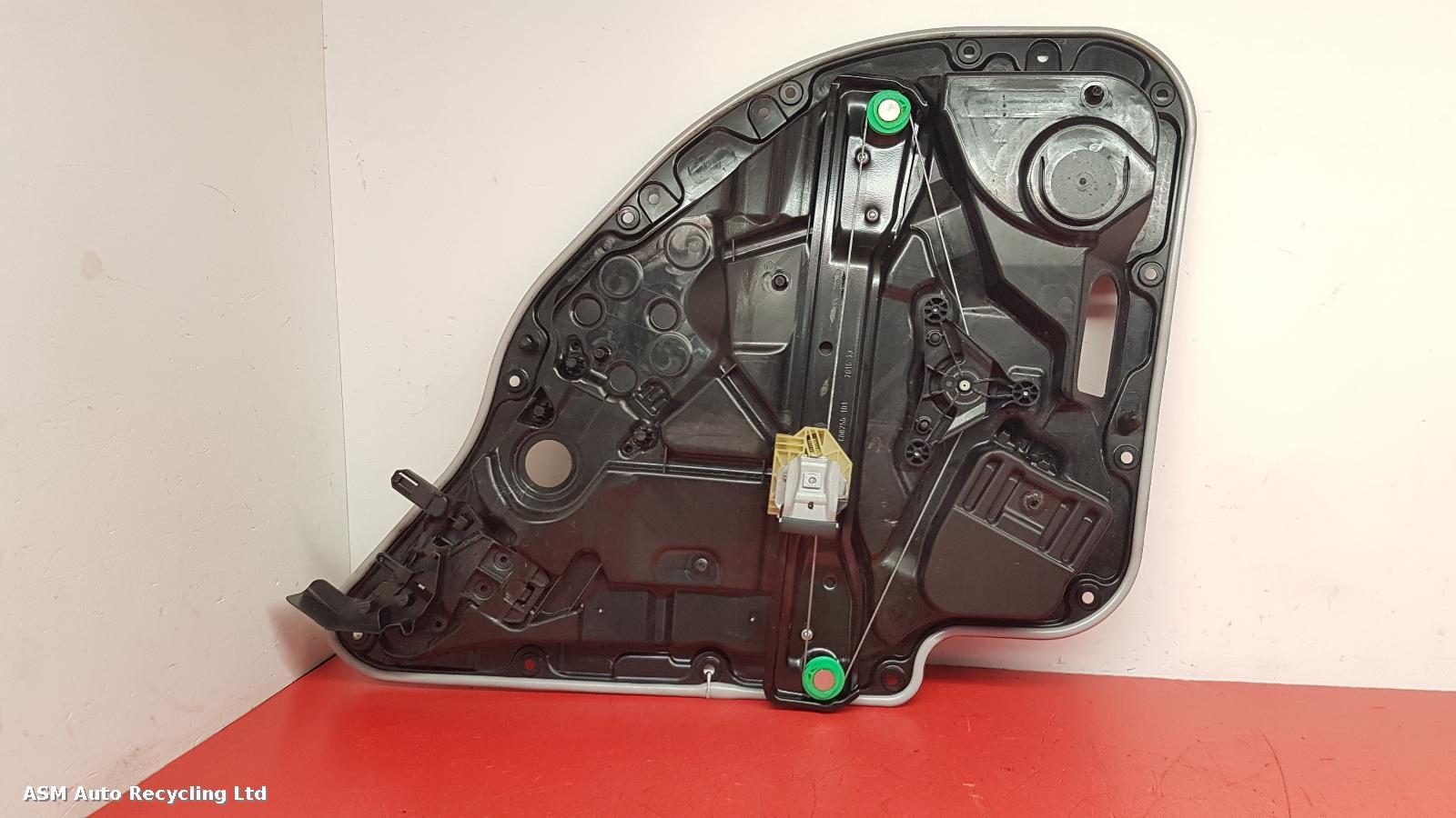 View Auto part LR Window Regulator Mercedes C Class 2016