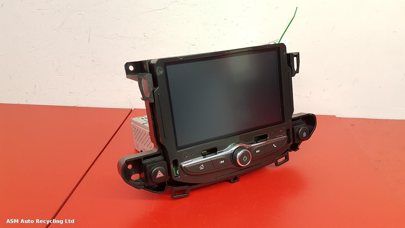 View Auto part A/V Equipment Vauxhall Crossland X 2018