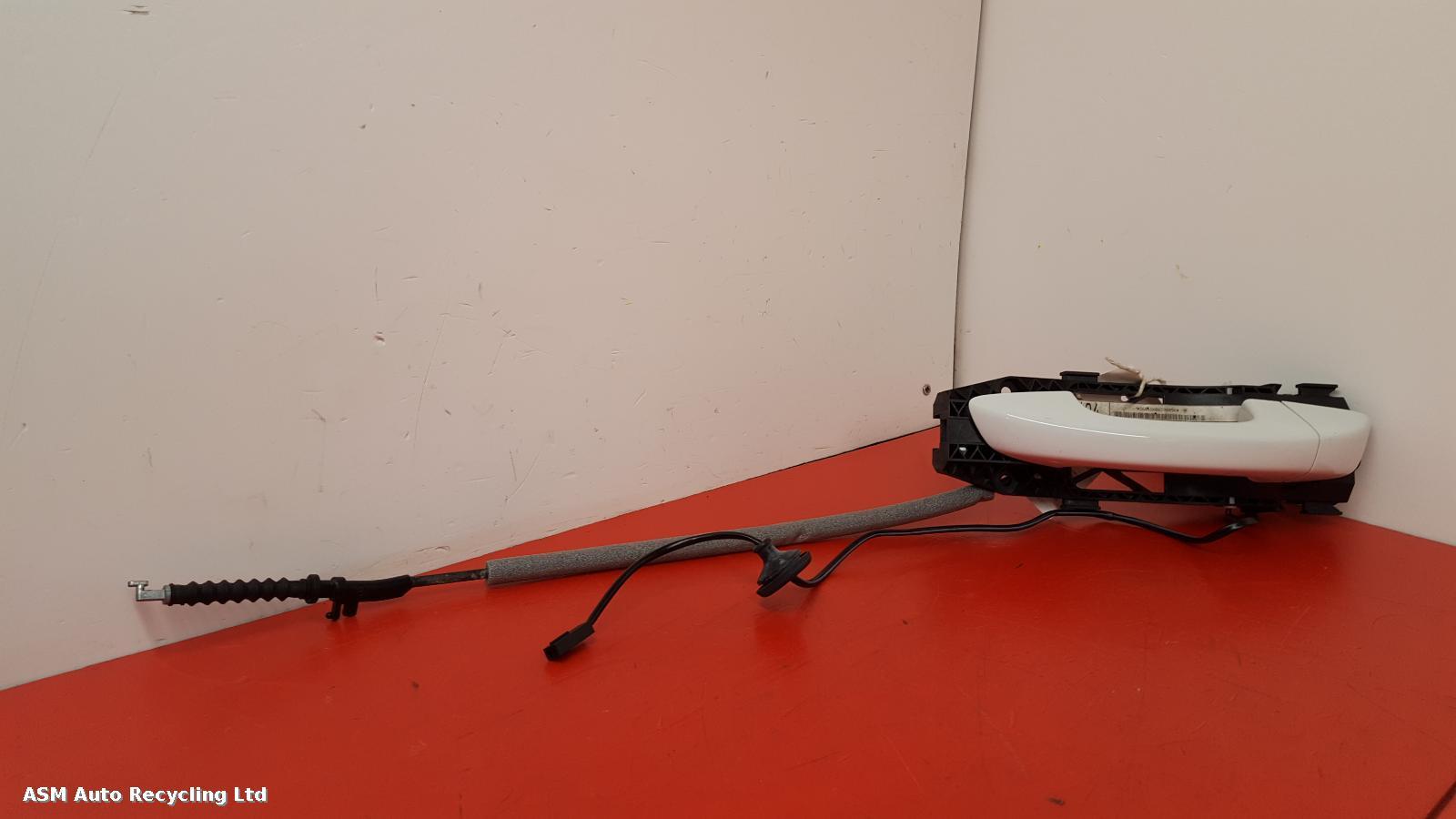 View Auto part Door Handle Volkswagen Scirocco 2016