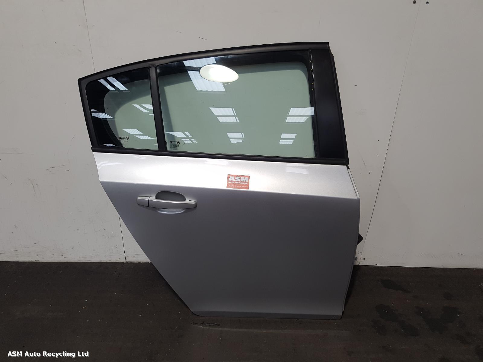 View Auto part R Rear Door Chevrolet Cruze 2011