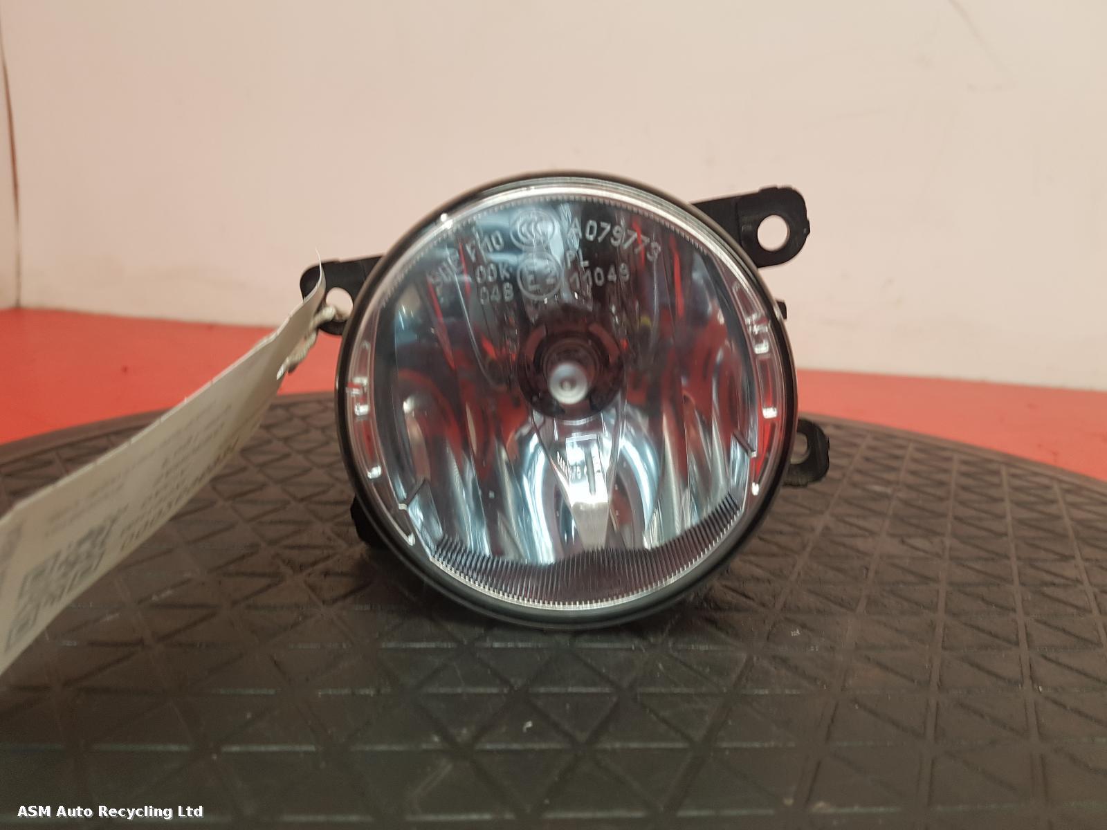 View Auto part Fog Lamp Dacia Sandero 2019