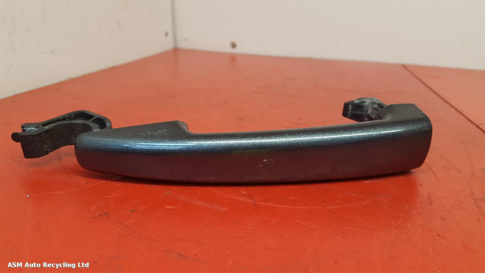 View Auto part Door Handle Peugeot 5008 2010