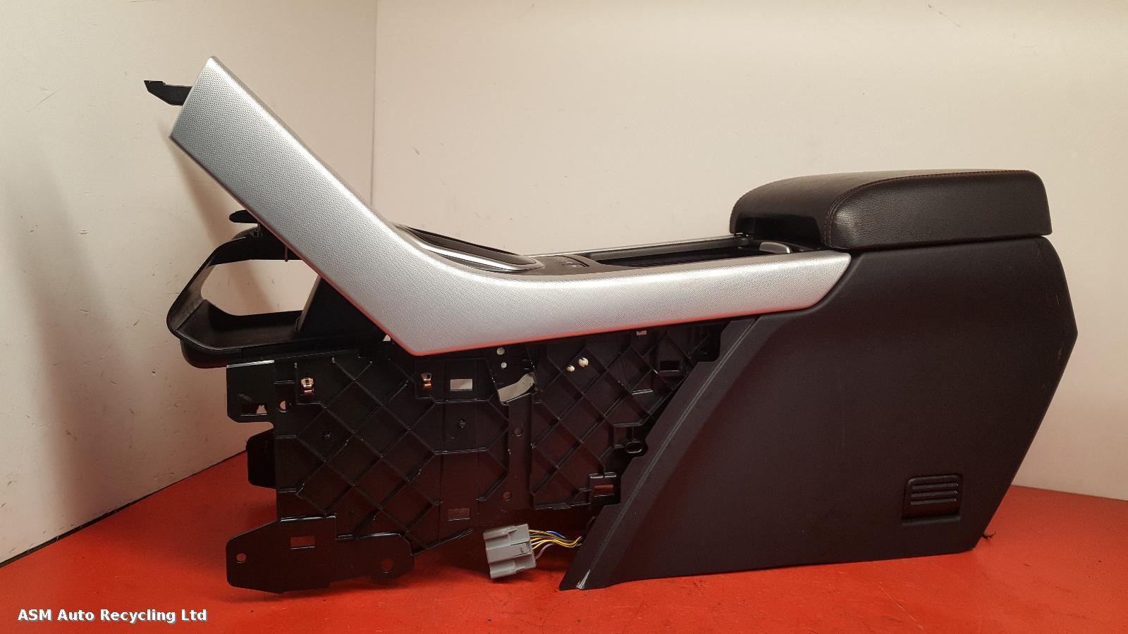 View Auto part Armrest Land Rover Range Rover Evoque 2015