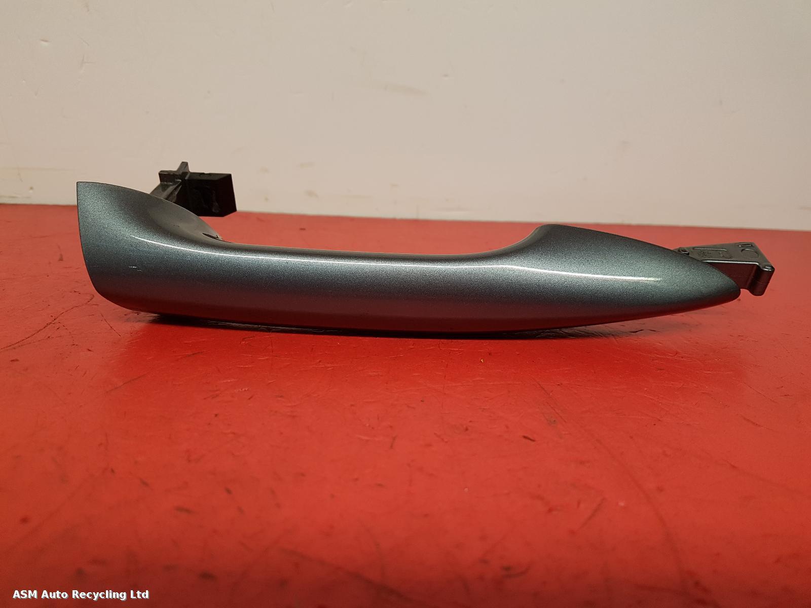View Auto part Door Handle Hyundai I30 2014