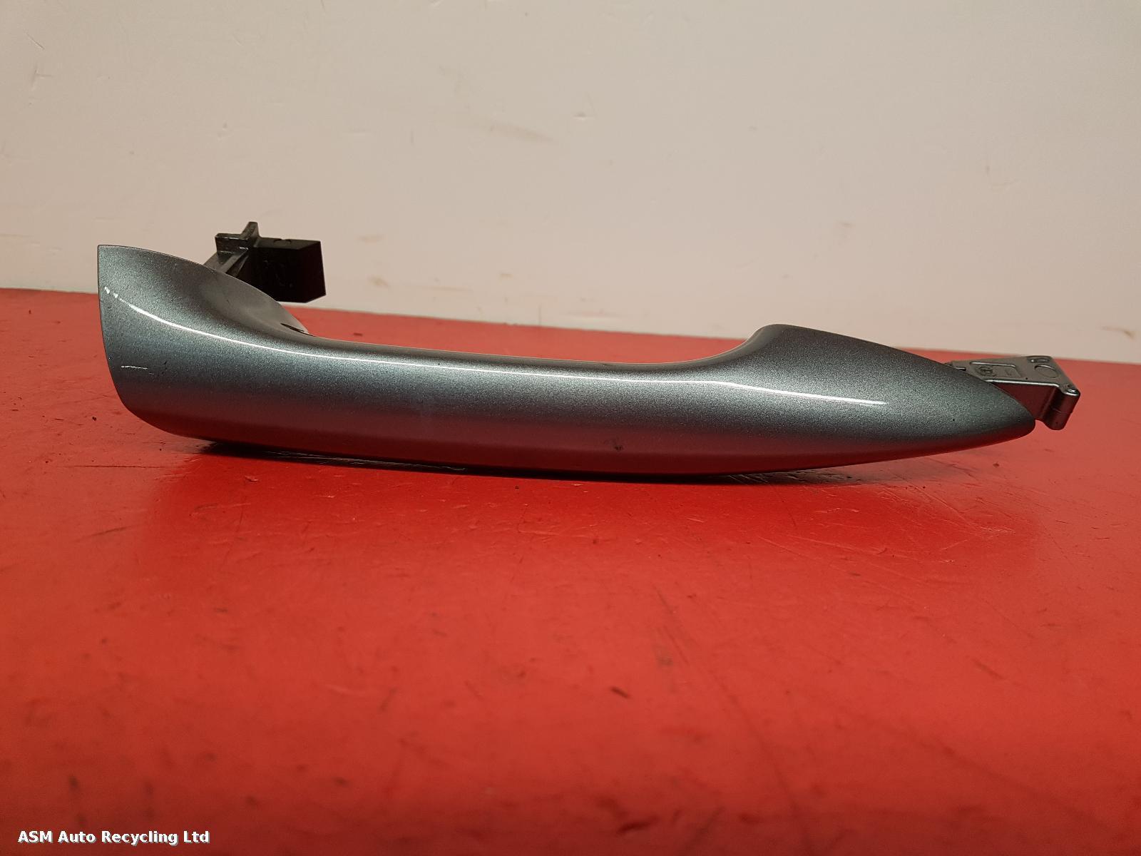View Auto part Door Handle Hyundai I30 2014