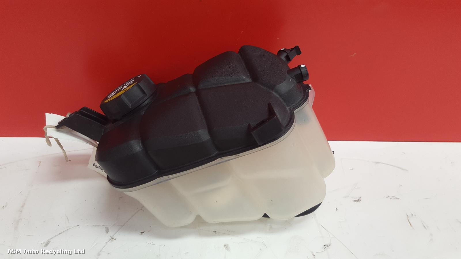 View Auto part Overflow Bottle Volvo Xc60 2017