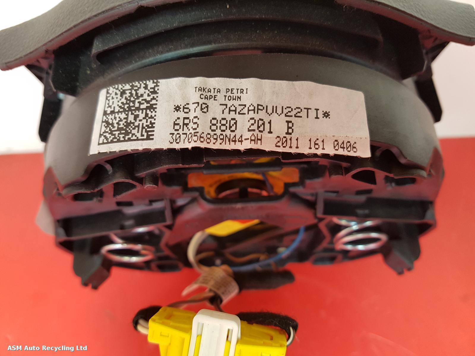View Auto part R Air Bag Volkswagen Polo 2011