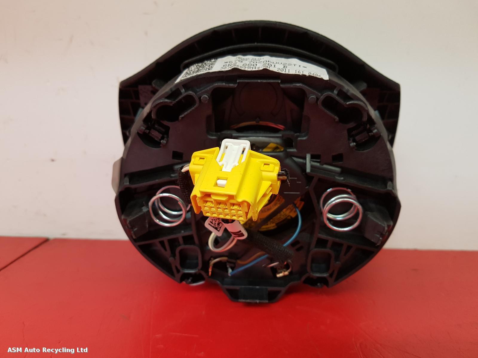 View Auto part R Air Bag Volkswagen Polo 2011