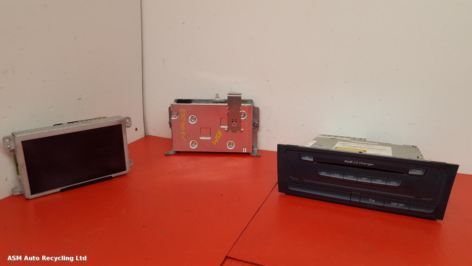 View Auto part A/V Equipment Audi A4 2008