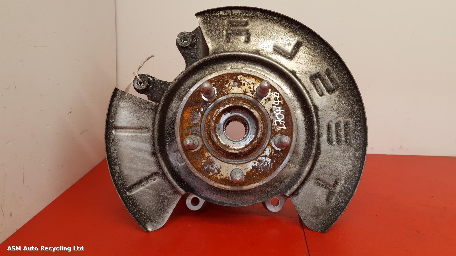 View Auto part RR Hub/Stub Axle Assembly Tesla Model X 2017