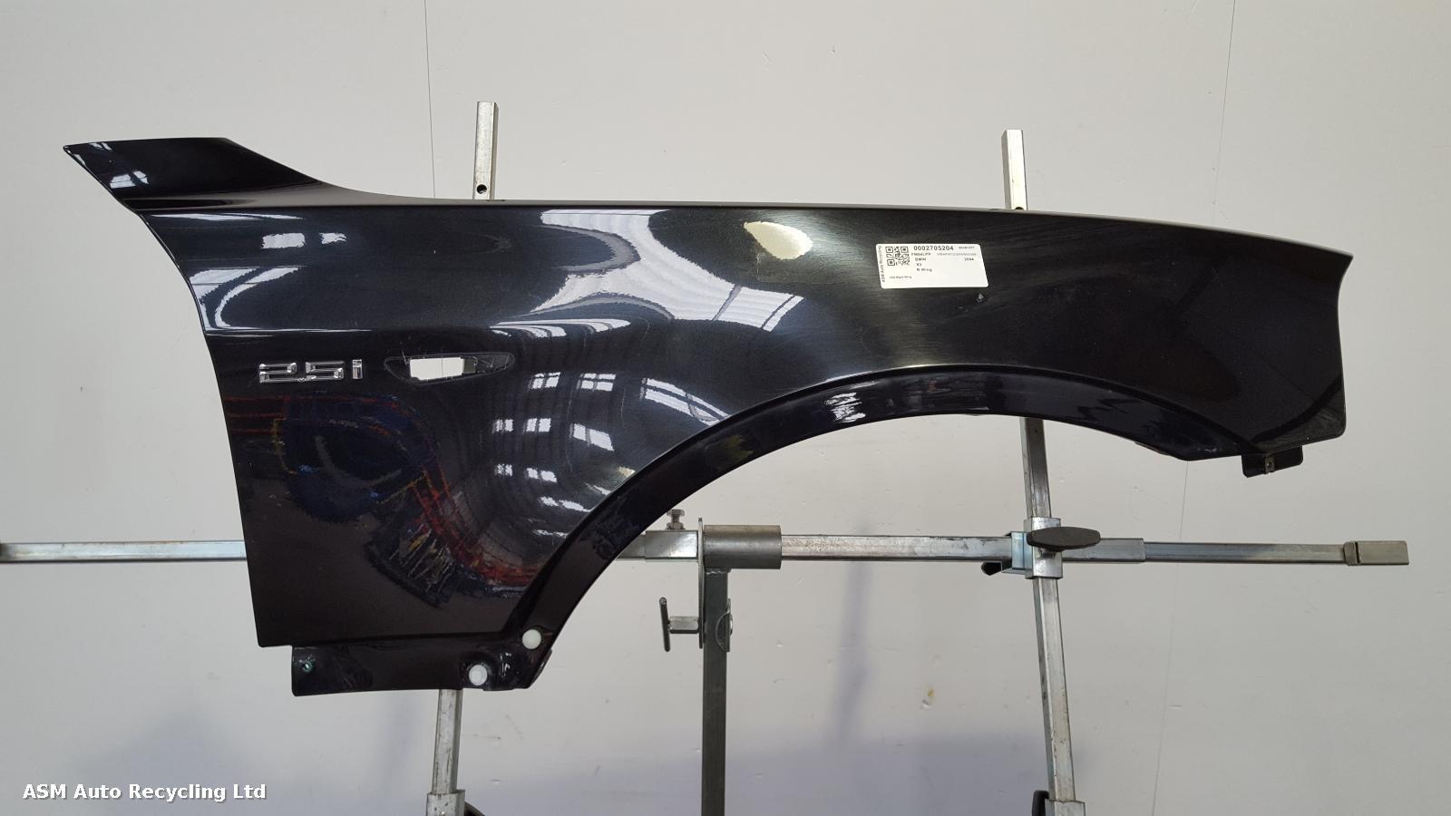View Auto part R Wing Bmw X3 2004