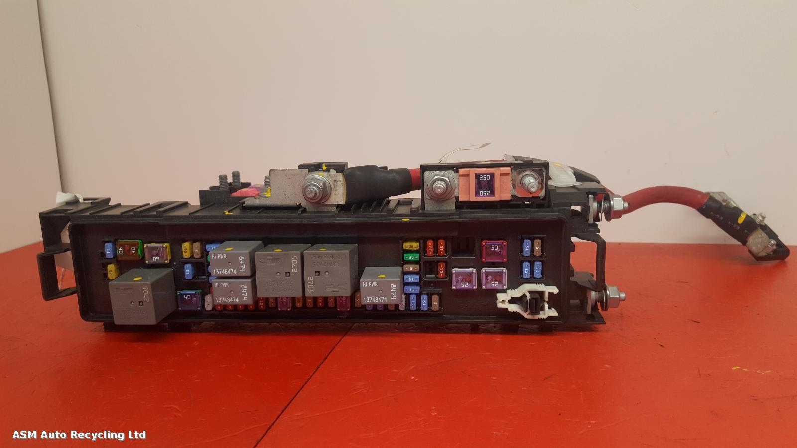 View Auto part Fuse Box Tesla Model X 2017
