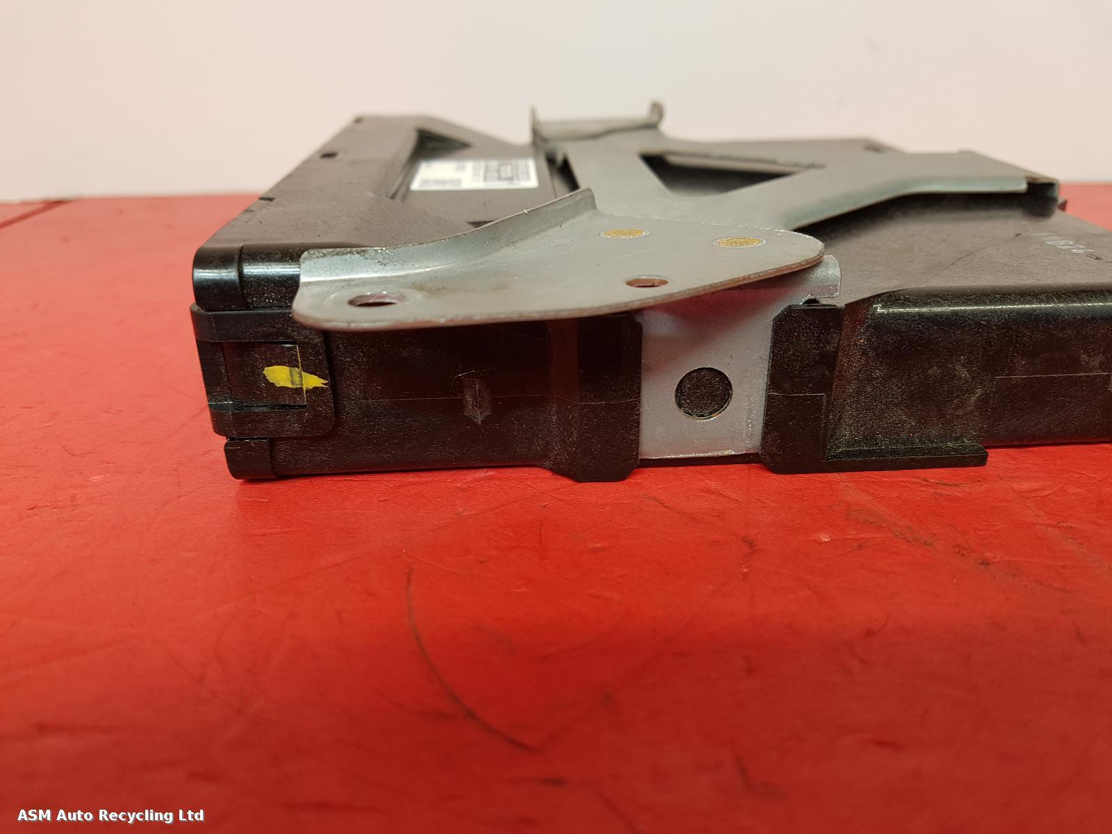 View Auto part ECU Toyota Yaris 2019