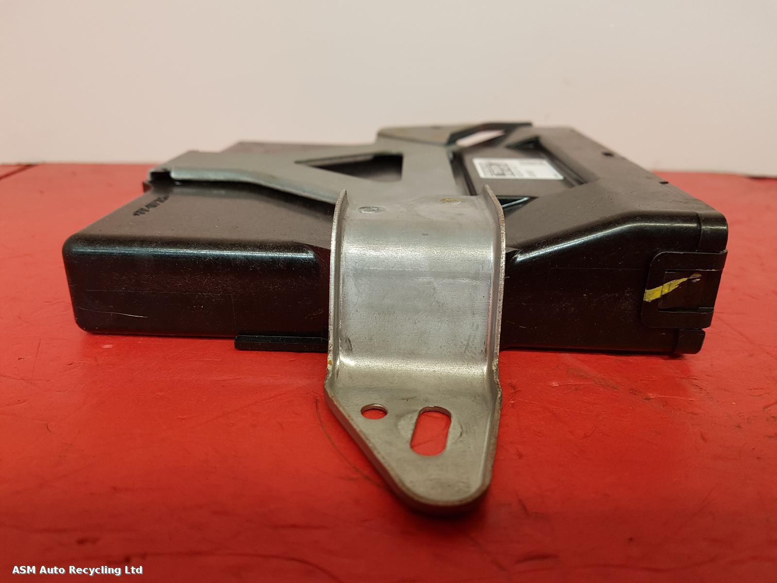 View Auto part ECU Toyota Yaris 2019