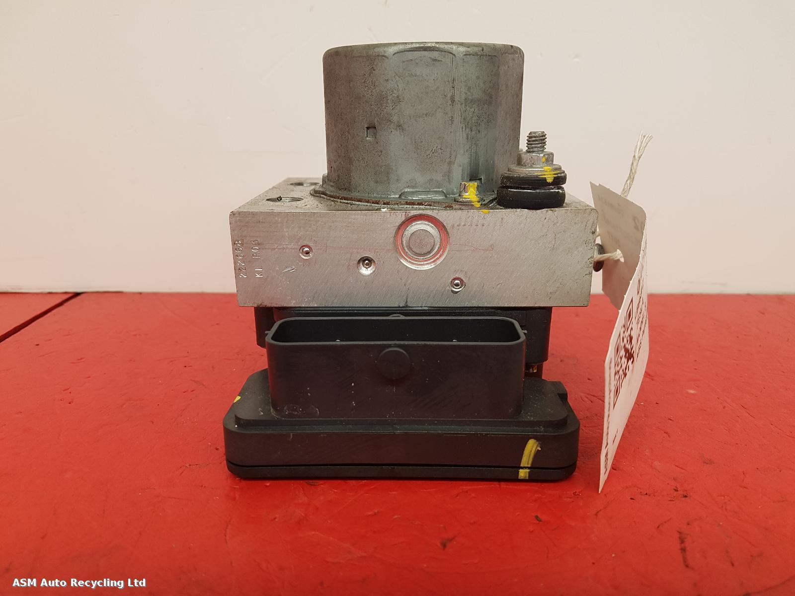 View Auto part ABS Pump/Modulator Tesla Model S 2017