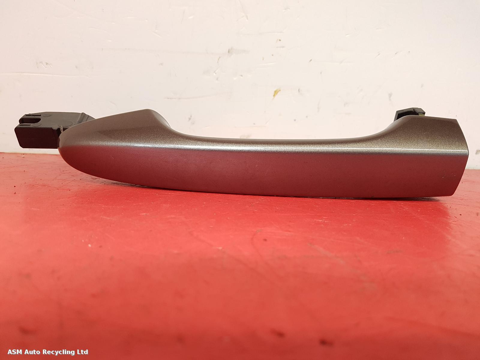 View Auto part Door Handle Honda Crv 2018