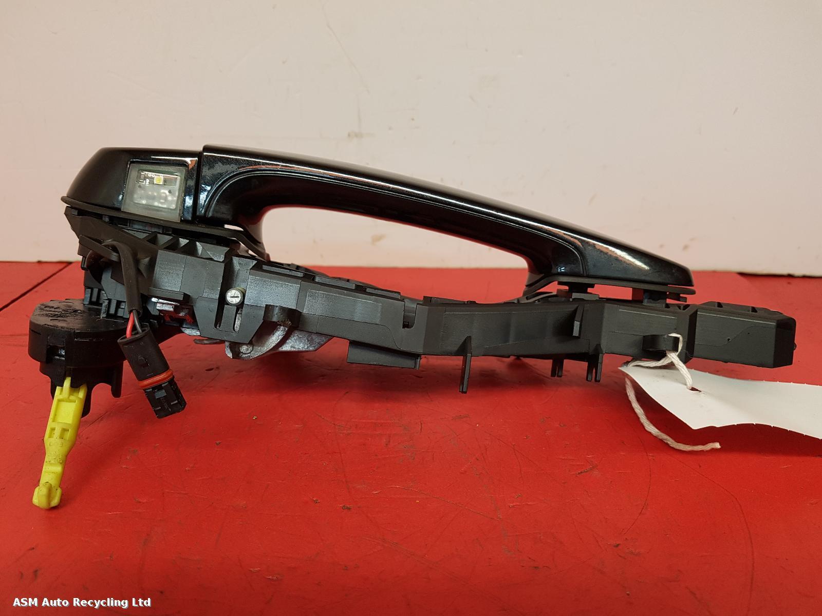 View Auto part Door Handle Bmw 4 Series 2016
