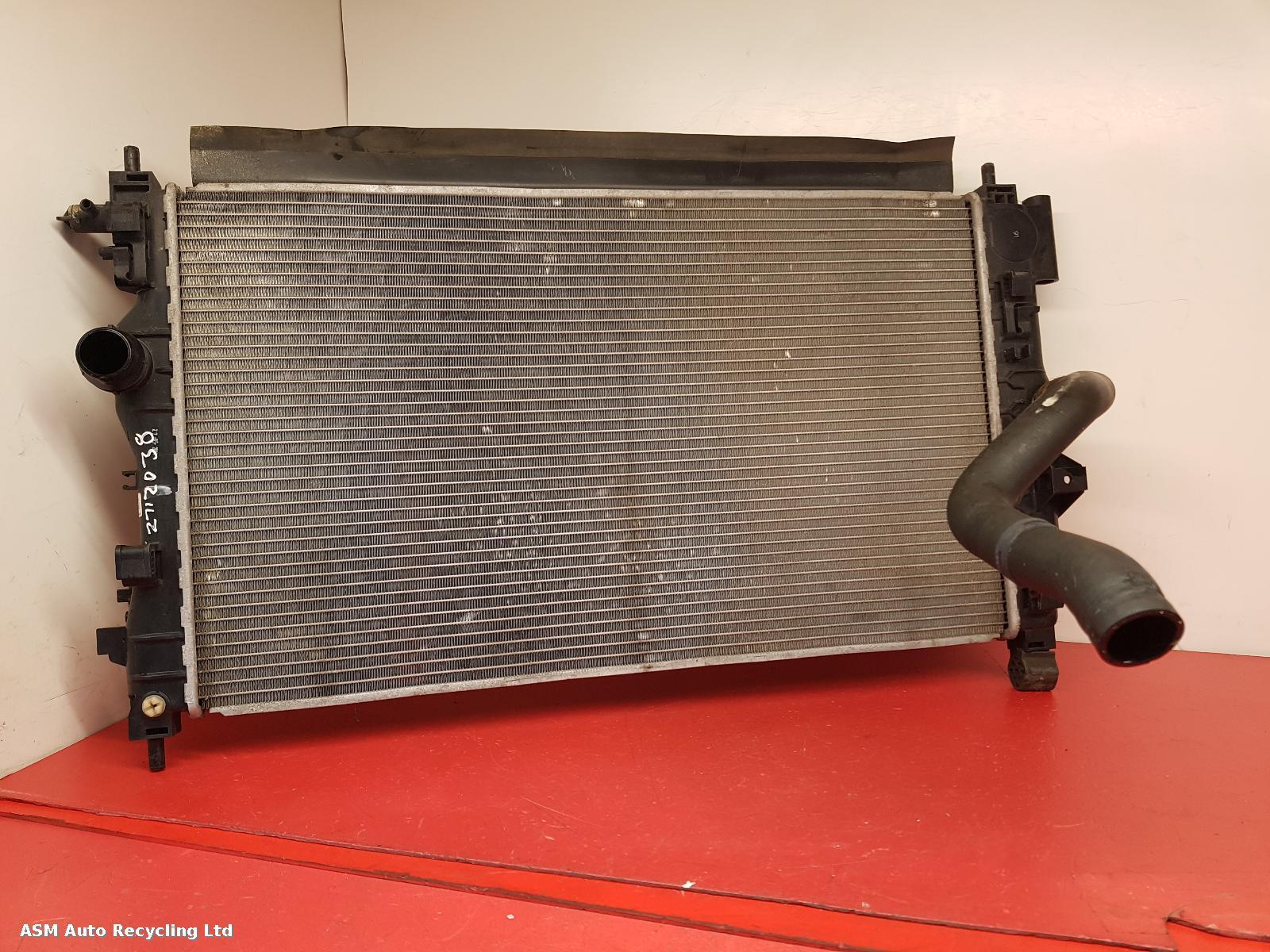 View Auto part Radiator Vauxhall Astra 2014