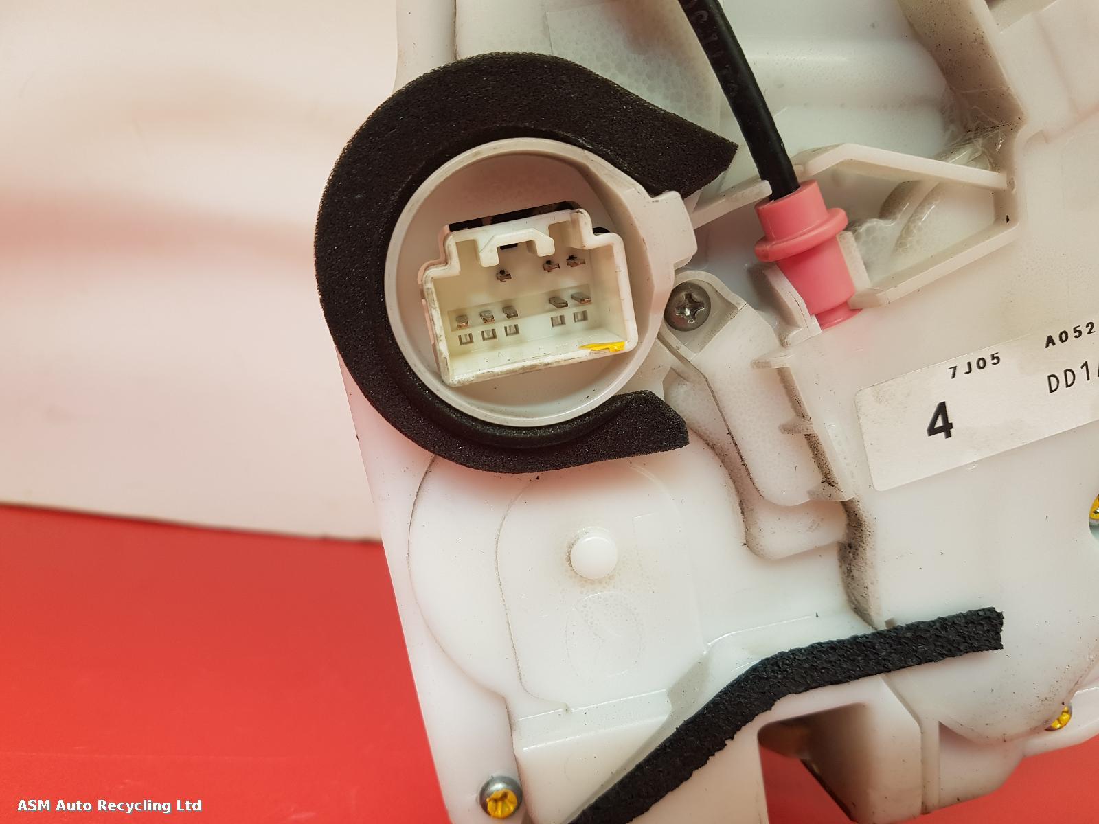 View Auto part Door Lock Assembly Mazda Cx-3 2018