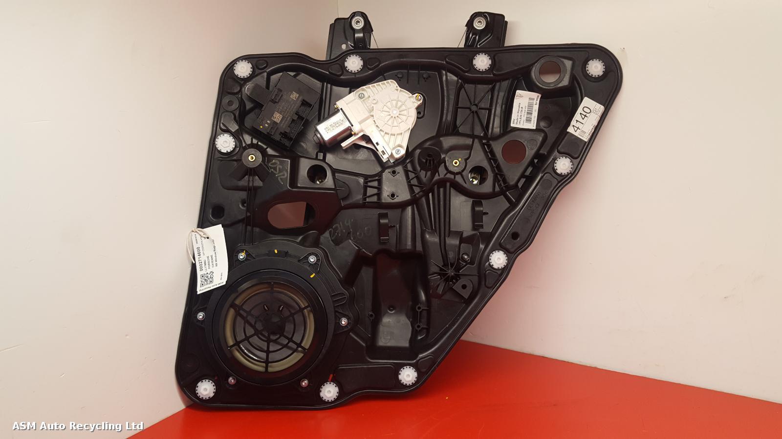 View Auto part RR Window Regulator Porsche Cayenne 2017