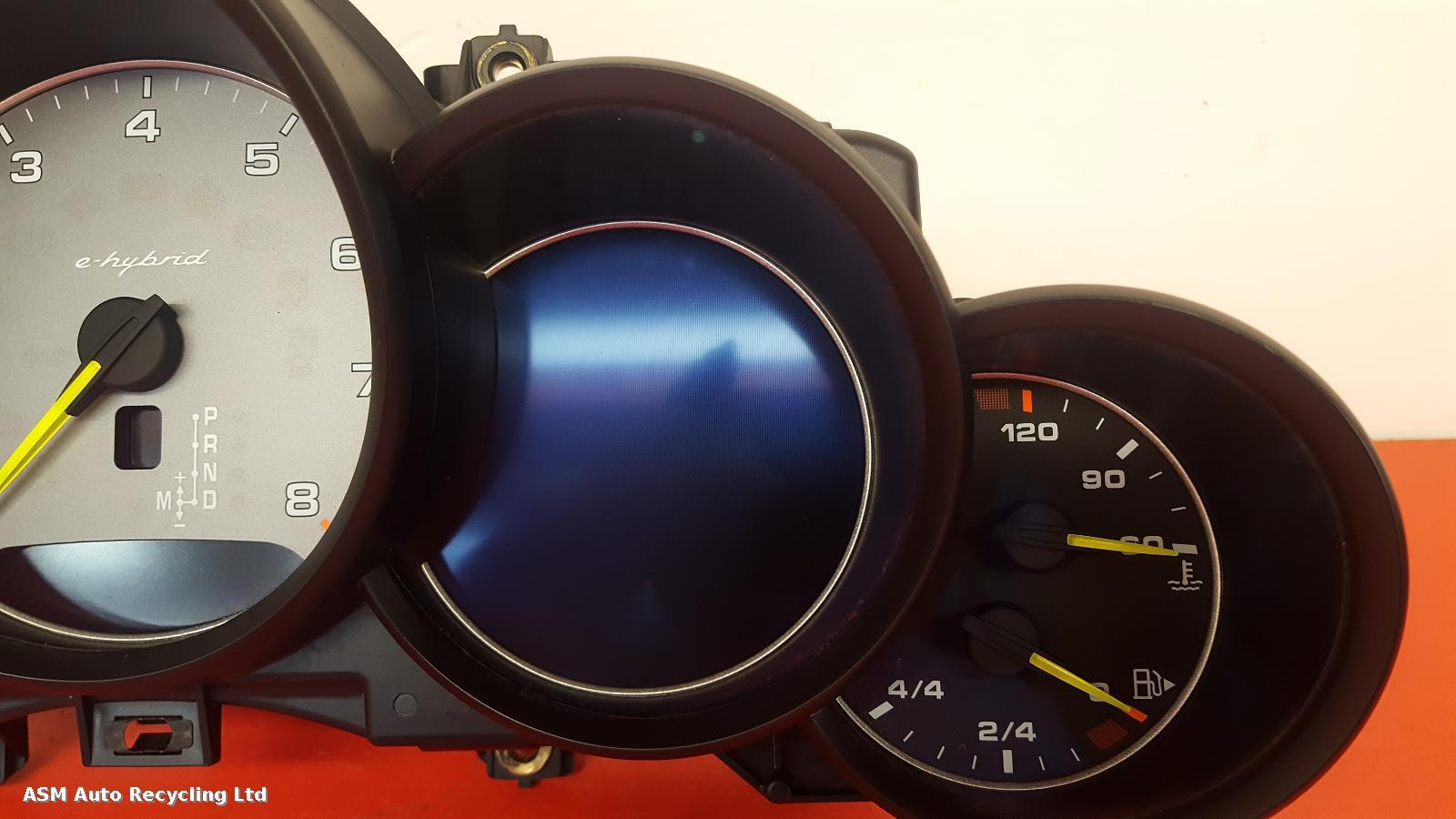 View Auto part Speedometer Porsche Cayenne 2017