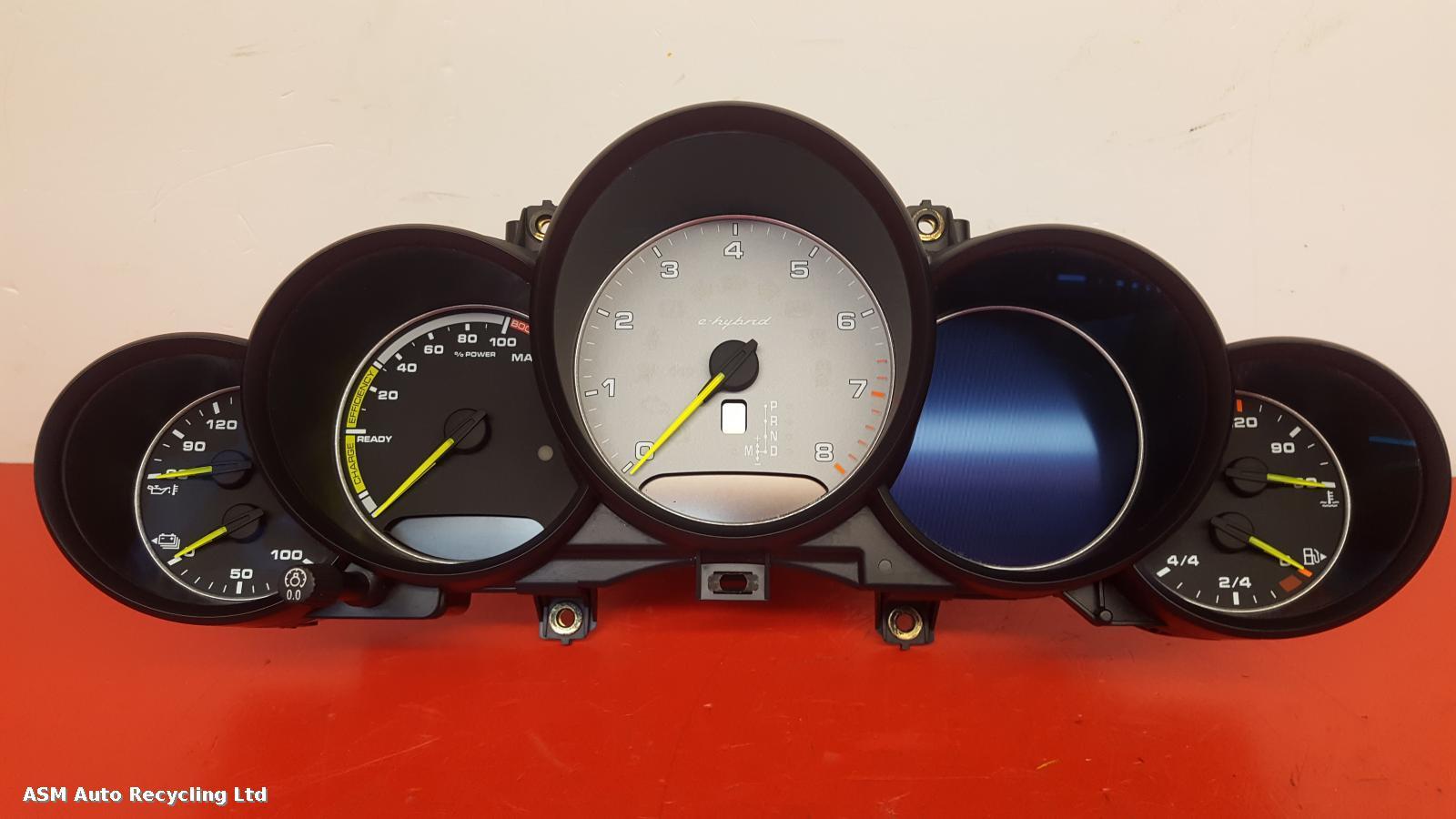 View Auto part Speedometer Porsche Cayenne 2017