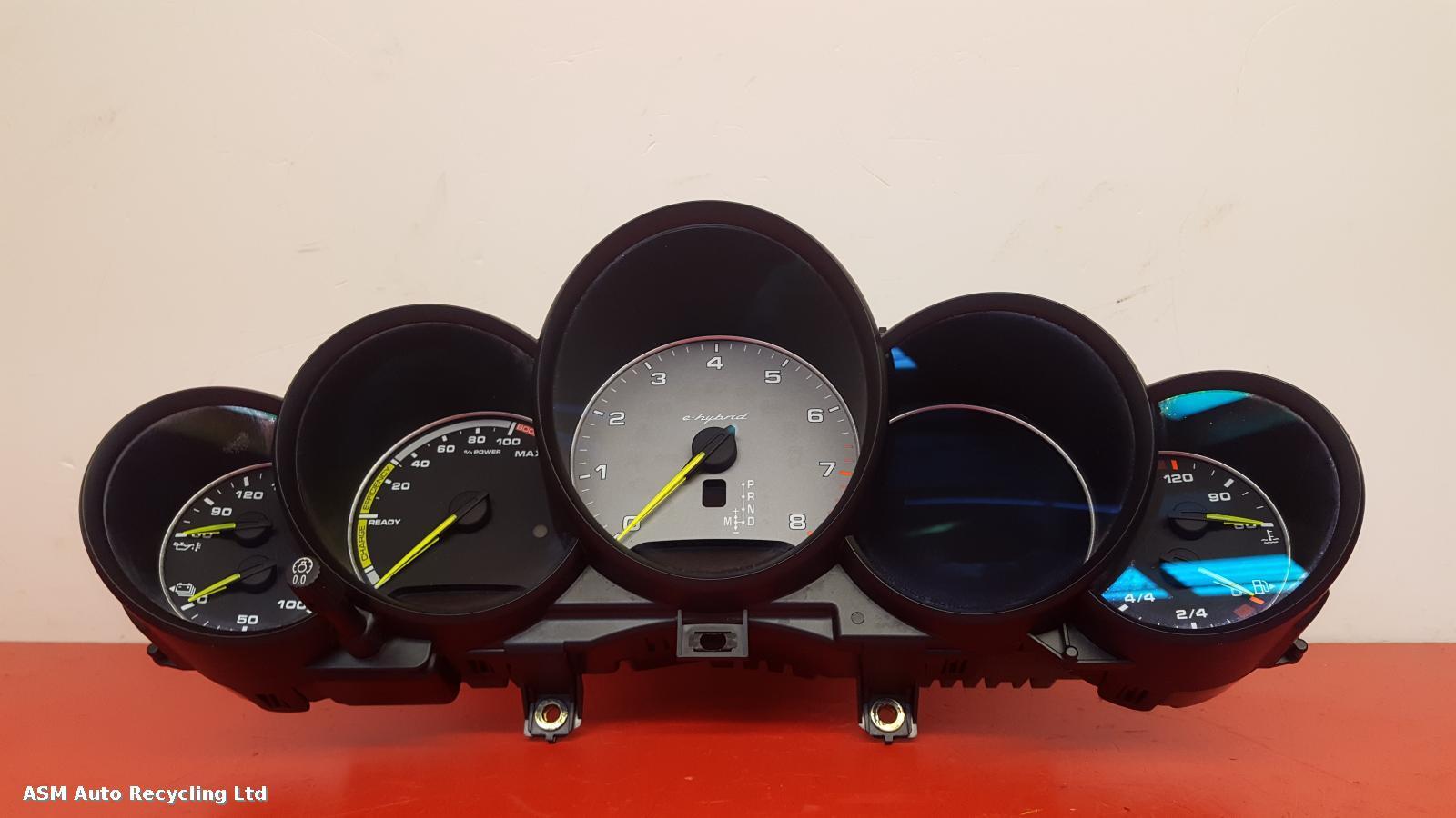 View Auto part Speedometer Porsche Cayenne 2017