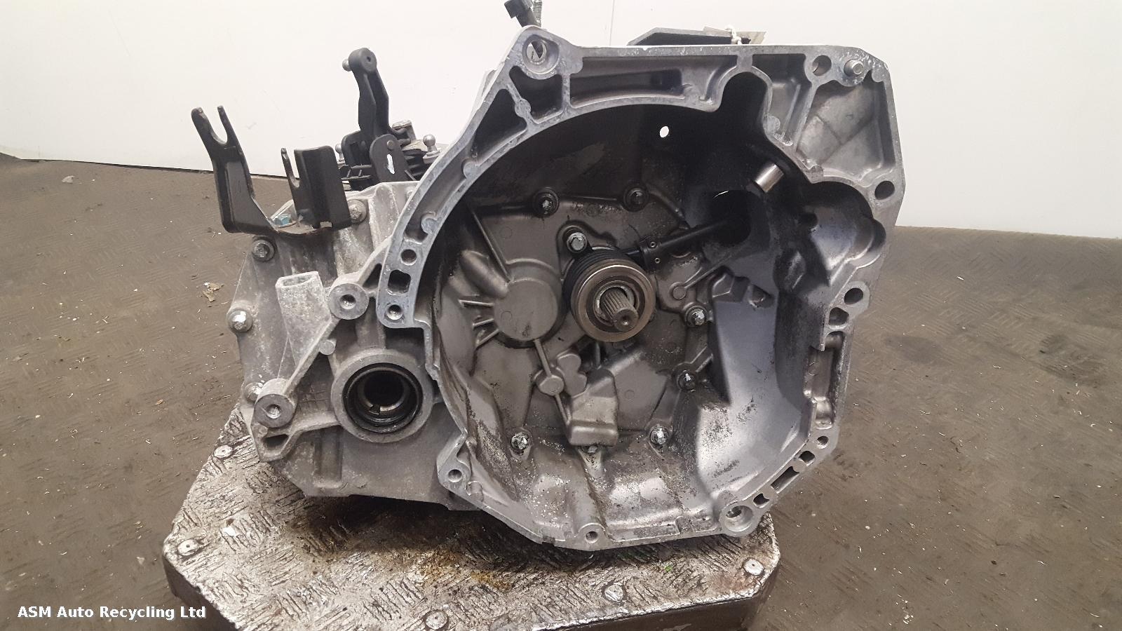 View Auto part Gearbox Nissan Micra 2014